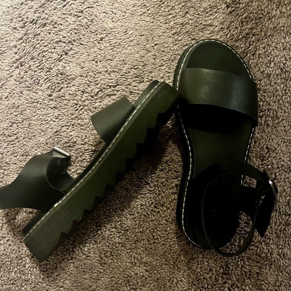 Madden girl chunky sandals